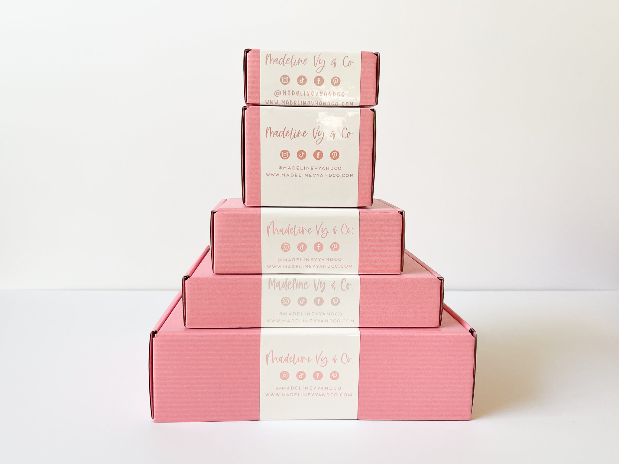 Pink deals shipping boxes